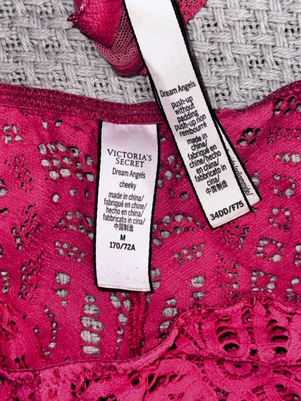 Victoria's Secret Salmon Lace Underwire Bra & Bikini Set - Picture 2 of 2